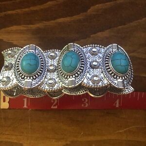 8 inch Silvertone and Turquoise color Howlite Statement Bracelet